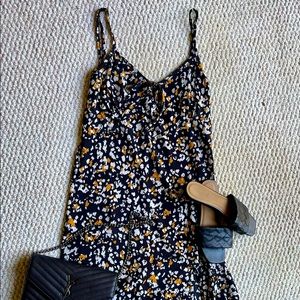 William B Midi Summer Stap Dress in Black